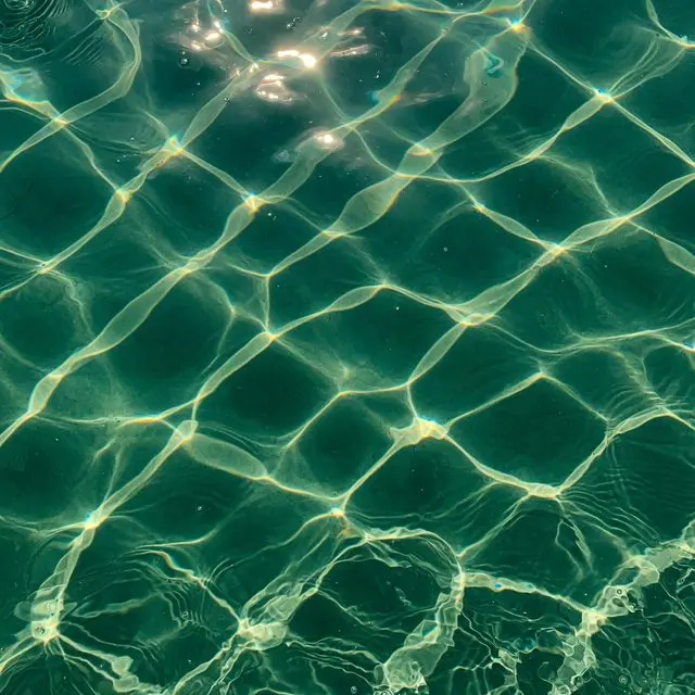 Pool water with an emerald interior finish